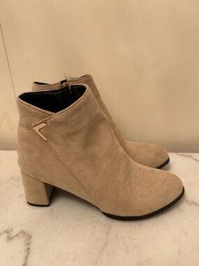 Women’s Suede Ankle Boots in Beige - Stylish Block Heel
